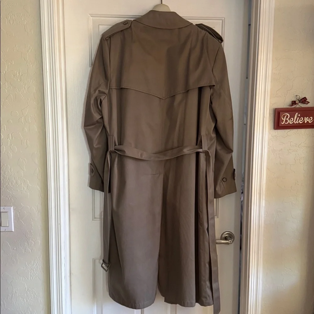 VTG Towne by‎ London Fog Trench Coat w/zipper out lining.. 44L Like New
